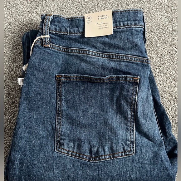 New Universal Thread Vintage Straight leg jean - Picture 4 of 4